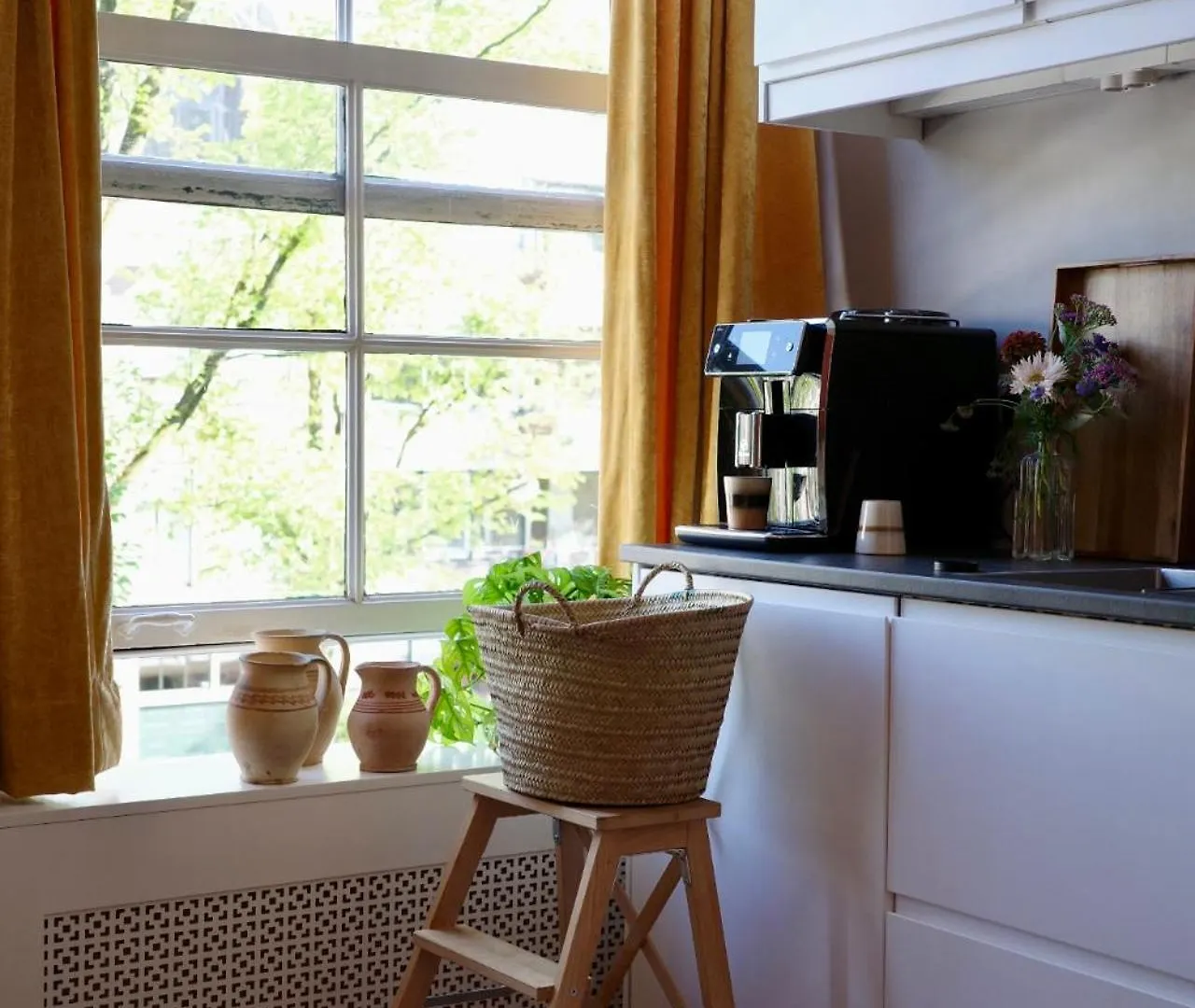 Apartment Colorful And Beautiful Home In The Jordaan! Amsterdam Netherlands